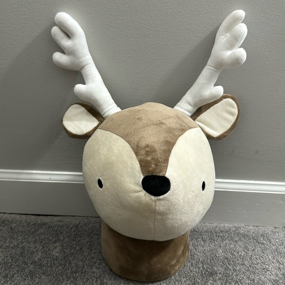 Hanging plush deer head - baby or child’s room